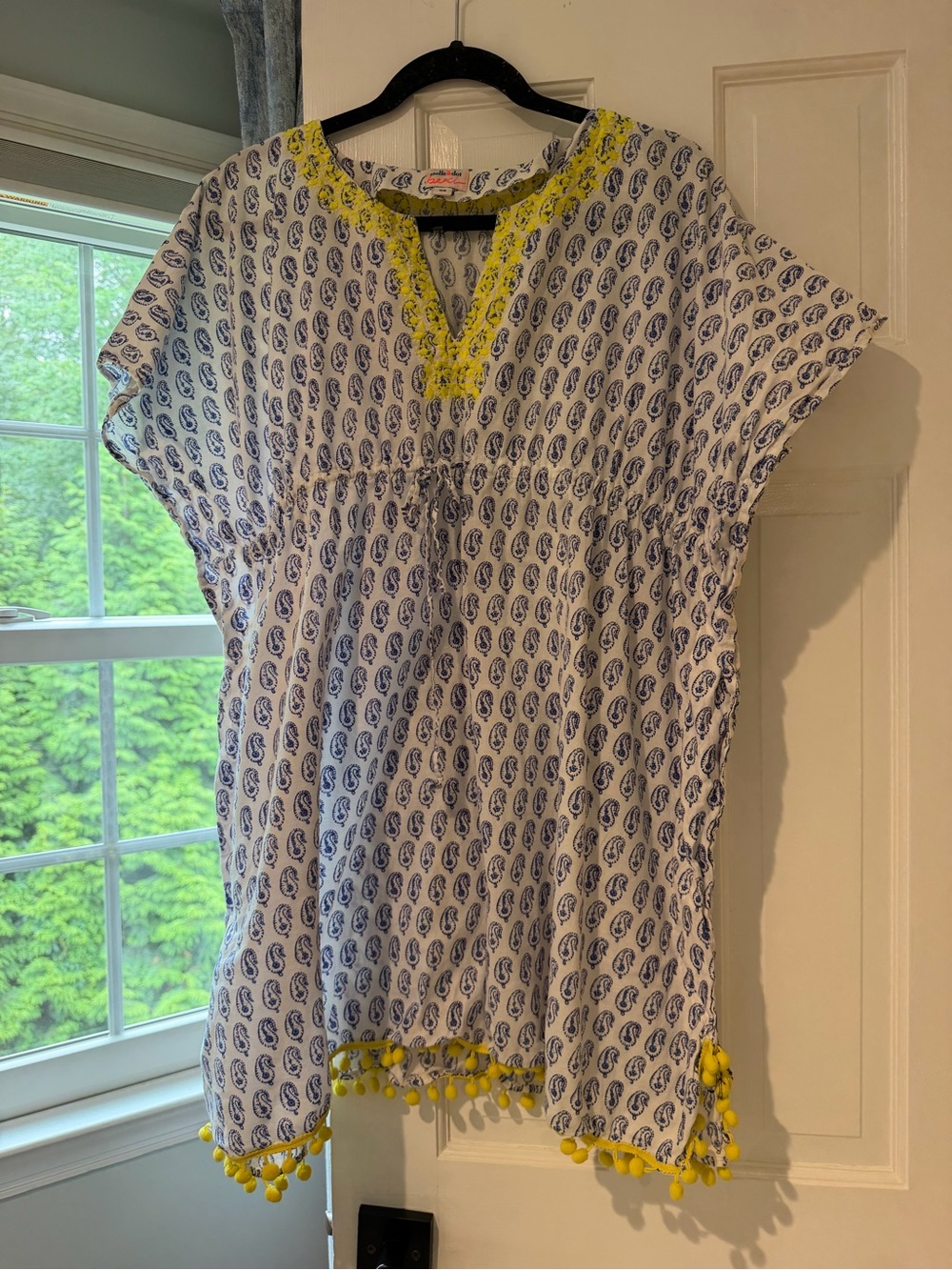 Stella & Dot White and Navy Paisley Swim Coverup with Yellow Trim